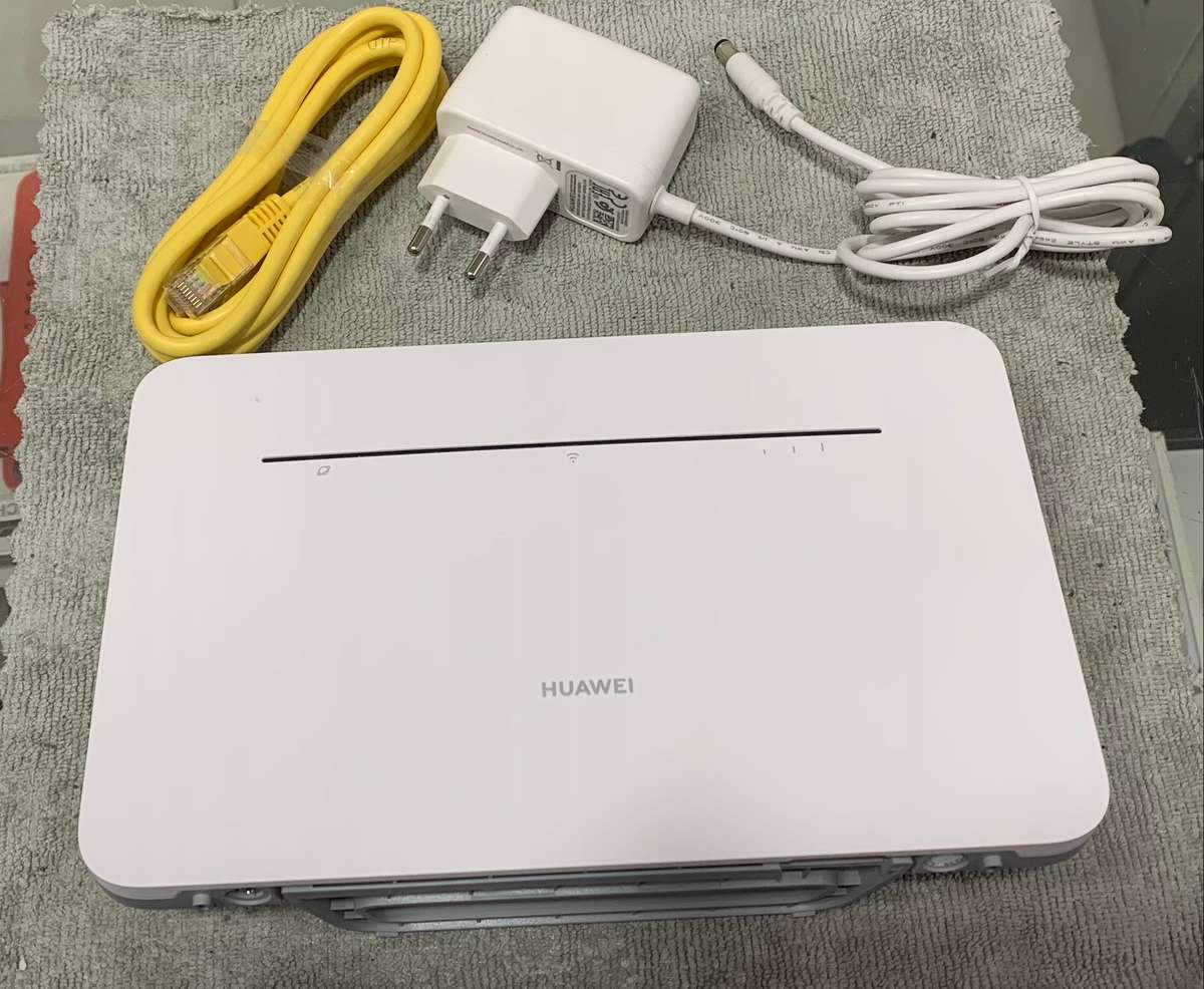 Huawei LTE Router B535-932a(Pre Owned)