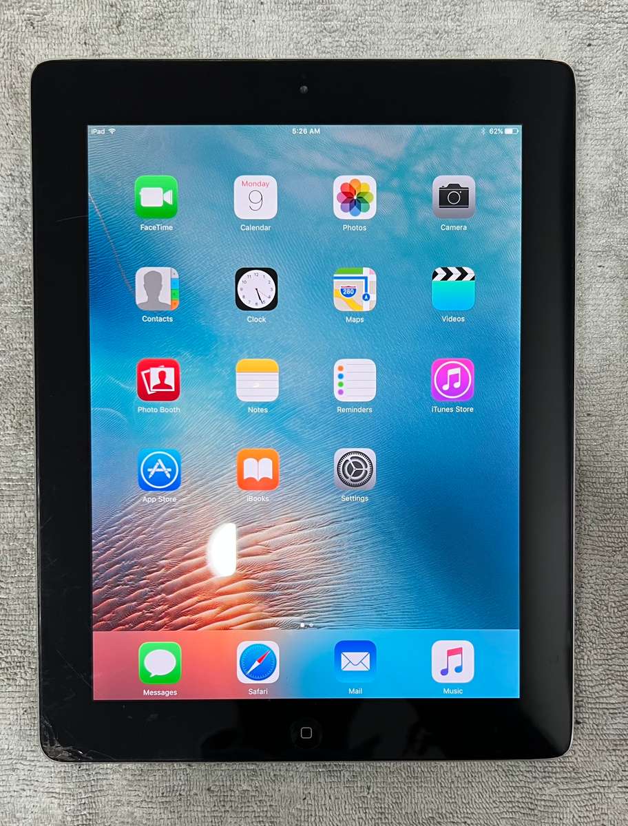 iPad 3 64GB WIFI Only (Pre Owned)