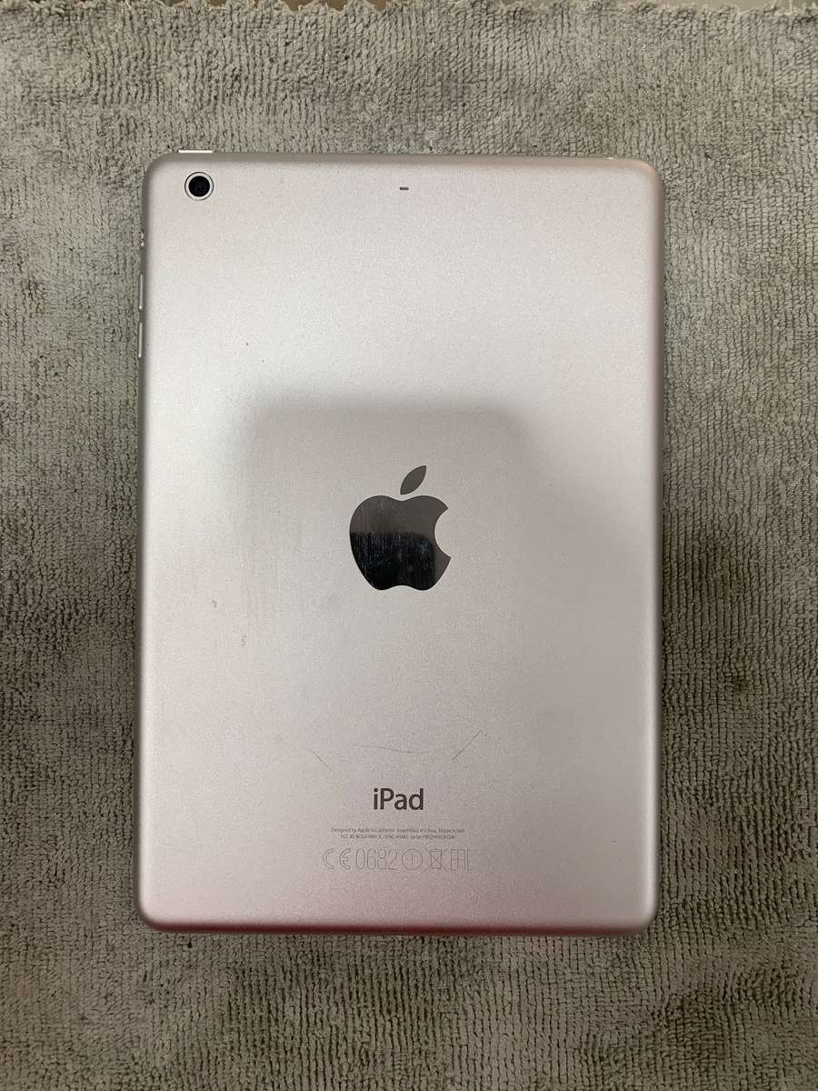 iPad MINI 16GB WIFI ONLY Cracked  TOUCH