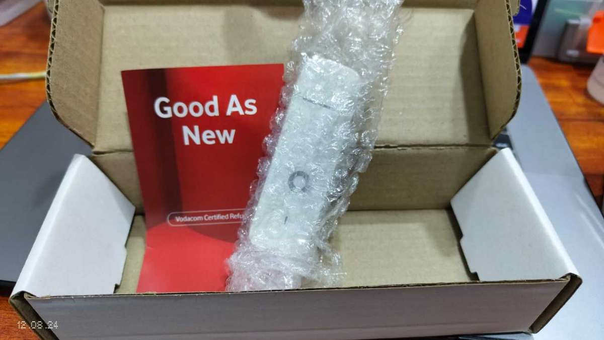 Boxed Huawei 4G USB Dongle - K5161H | Open to all Networks