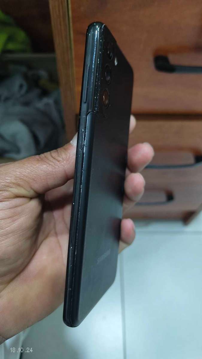 Samsung s21 Plus 256GB/8GB Dual Sim card (pre owned)