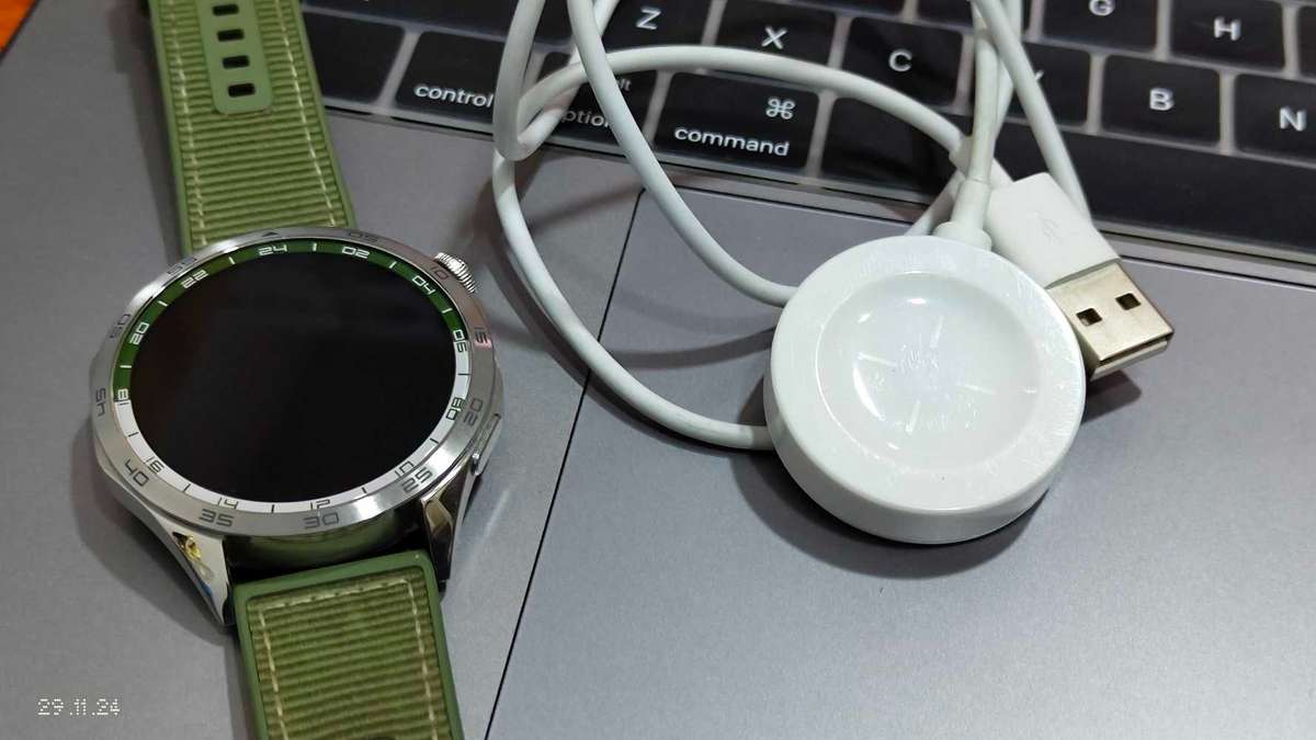 Huawei Watch GT 4 46mm Green (pre owned)