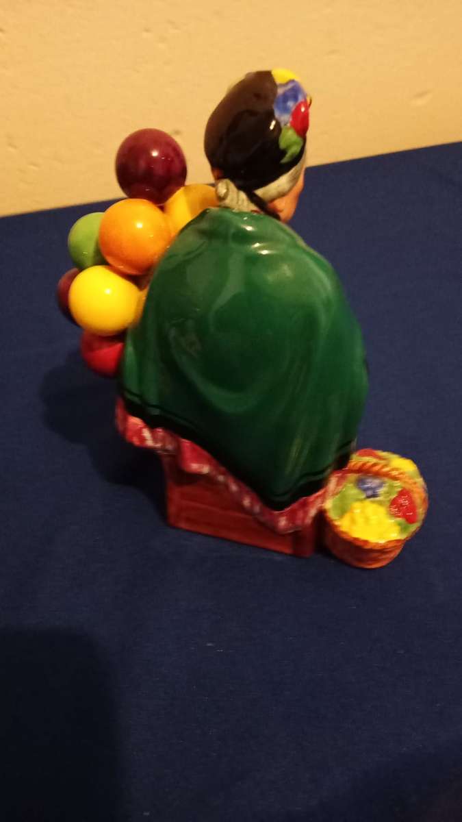 Royal Doulton The Old Balloon Seller Figurine HN. 1315
