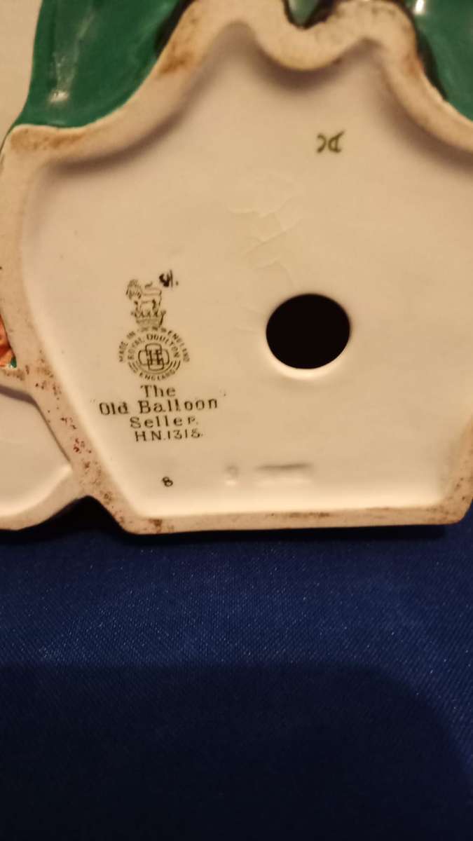 Royal Doulton The Old Balloon Seller Figurine HN. 1315