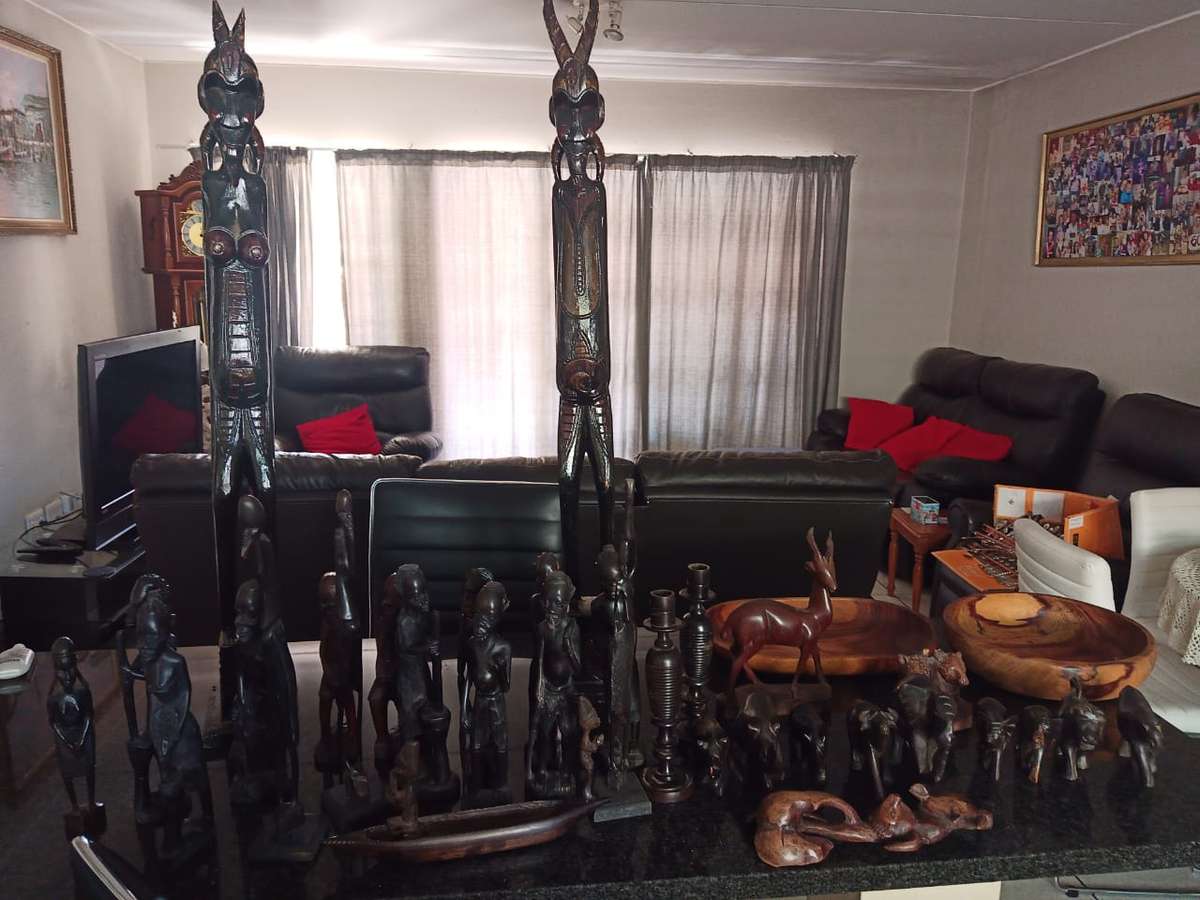 The last of the African Tribal Art Wood as a lot 28