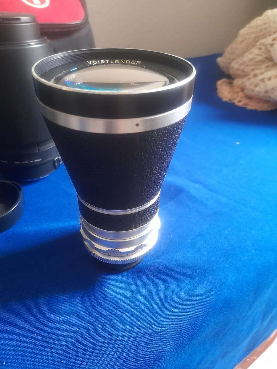 Voigtlander Super-Dynarex 1:4 / 200mm Camera Lens