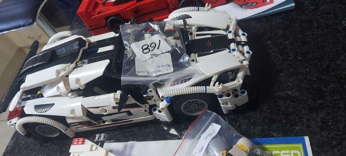 7 Building Block, Model kit Cars, Collectible one bid for all