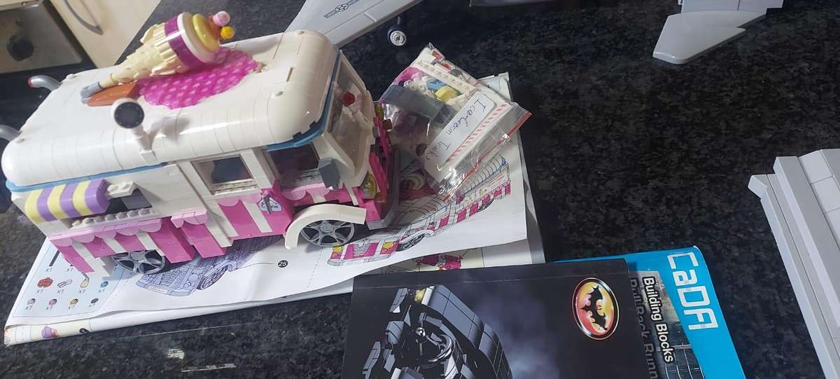 7 Building Block, Model kit Cars, Collectible one bid for all