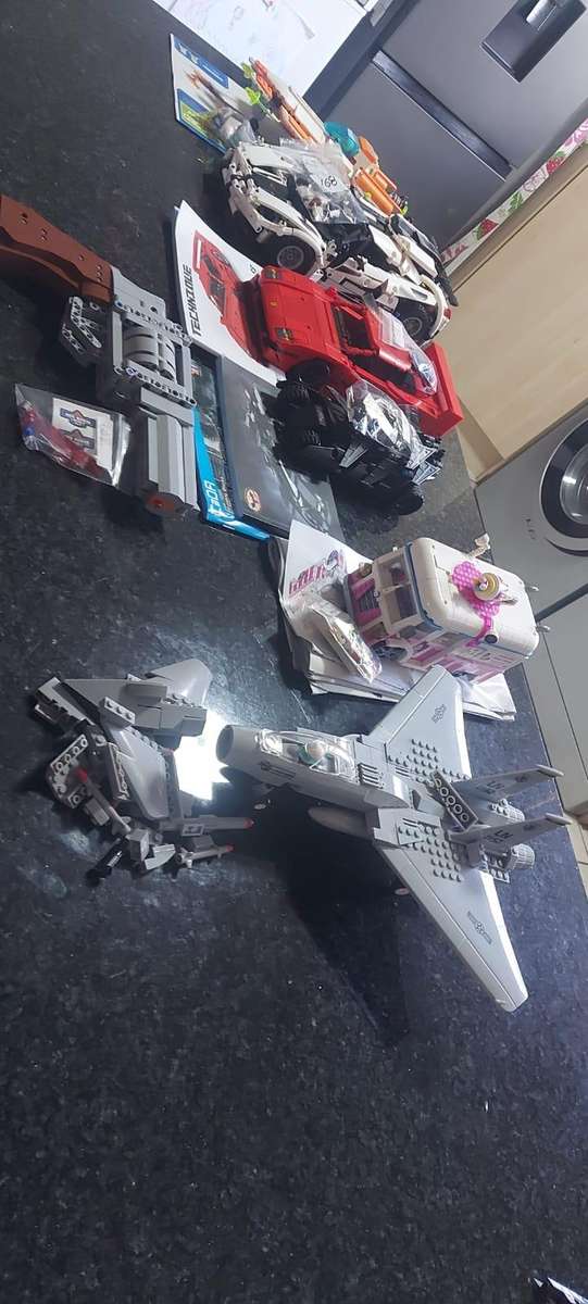 7 Building Block, Model kit Cars, Collectible one bid for all