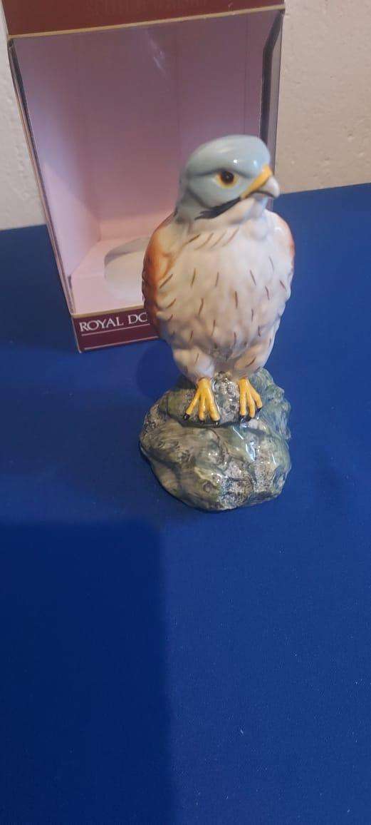 Royal Doulton Osprex  Whyte & Mackay Decanter  A series of Scottish Birds of Prey.
