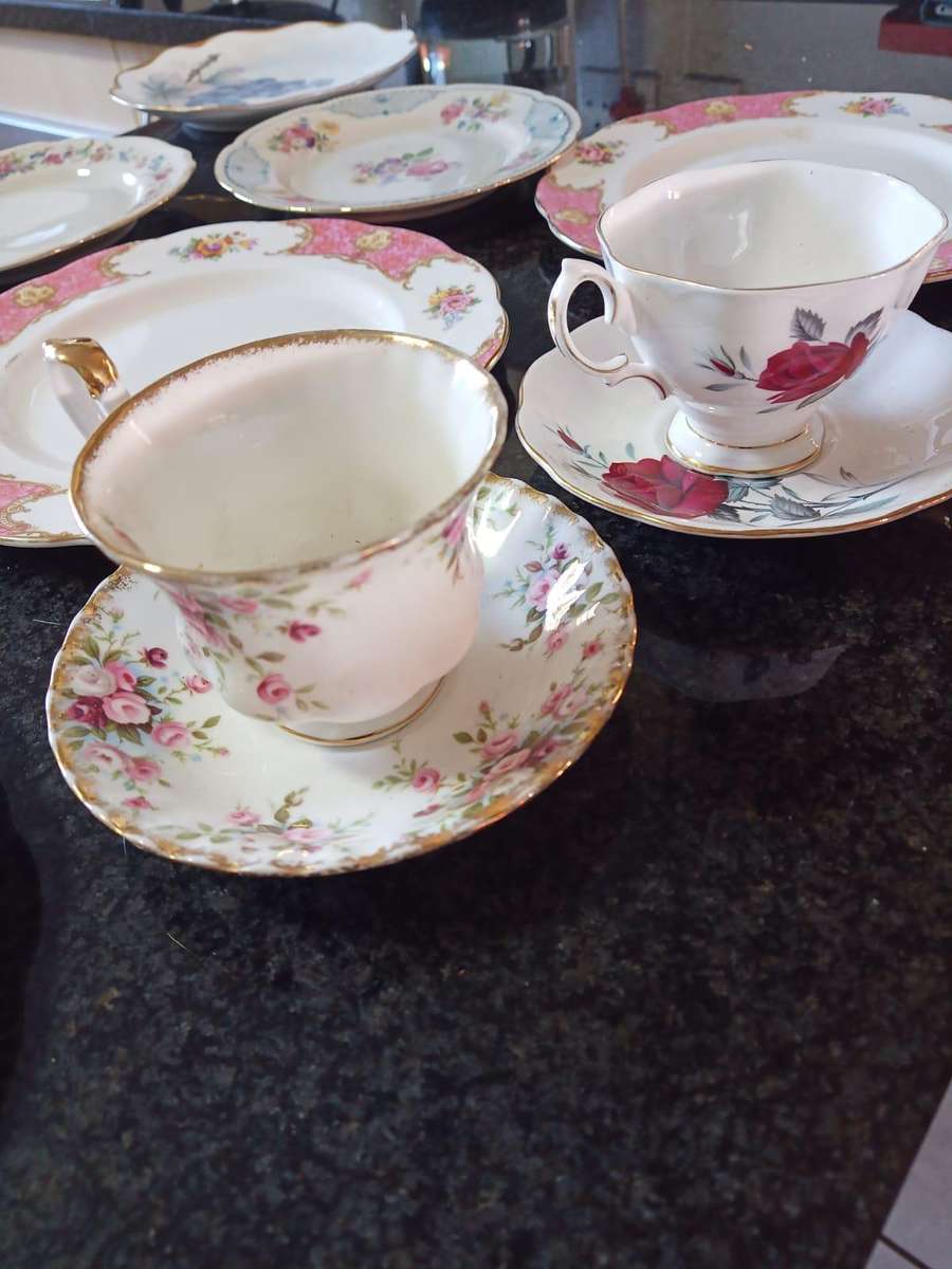 Royal Albert Plates and Tea Cup Saucer Set - Bid for the lot