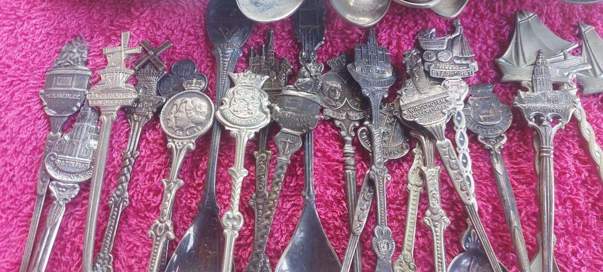 150 Old collection of teaspoons