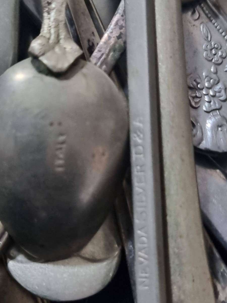 Late entry This is a mixed lot of antique or vintage silver-plated flatware, likely featuring variou