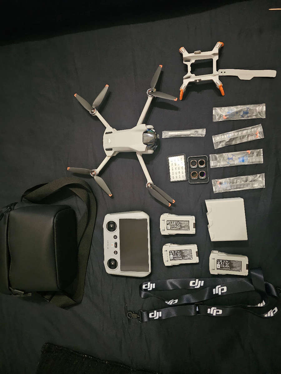 DJI Mini 3 Flymore Package