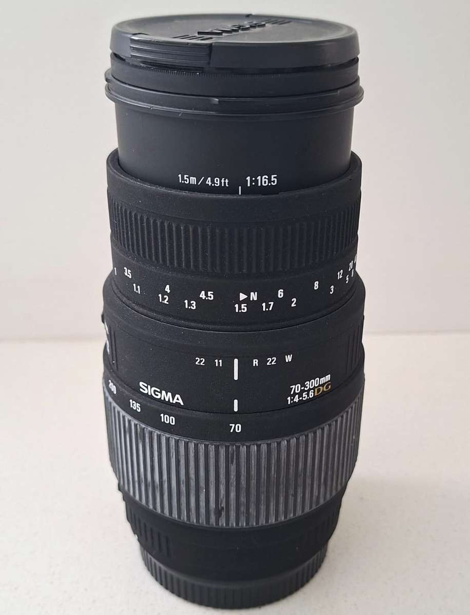Sigma 70-300mm DG Camera Lens