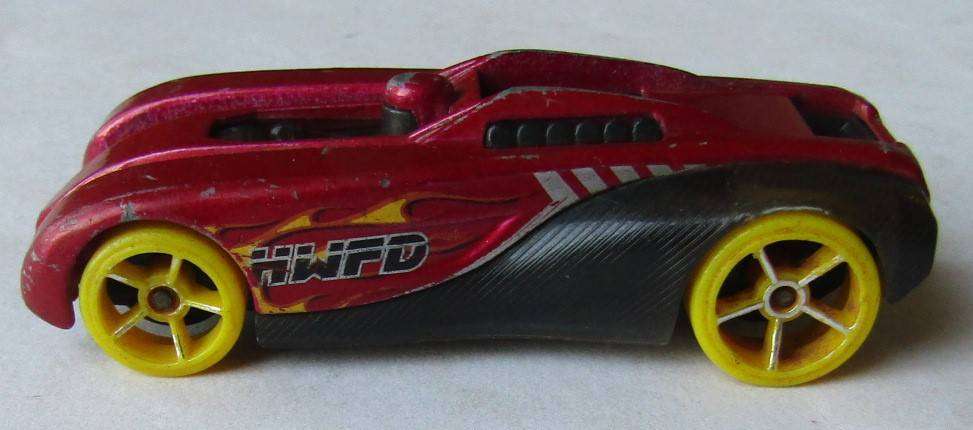2011 Hot Wheels V5334 Car