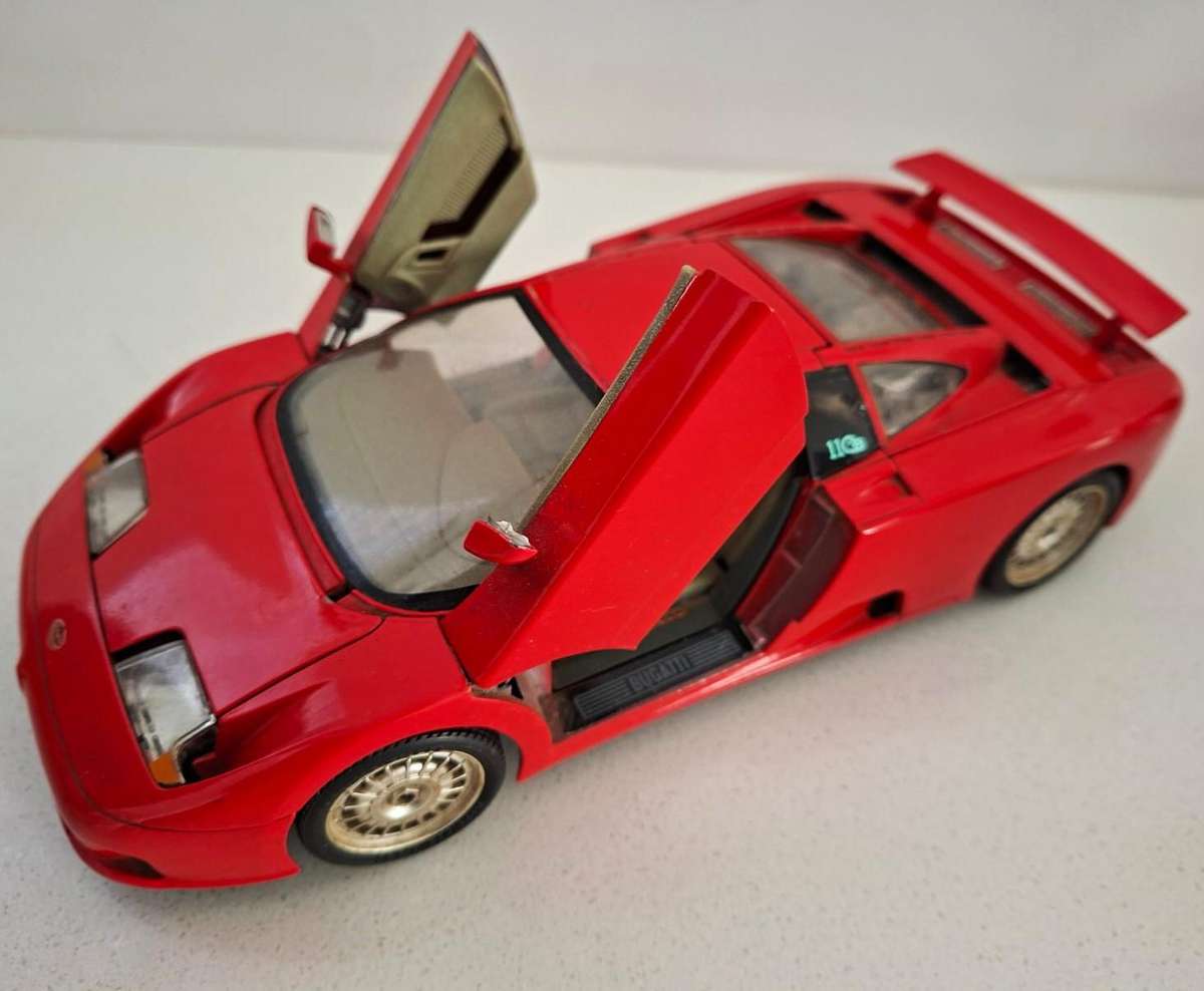 Old Bburago Bugatti 1:18 Scale Diecast Car - Made in Italy