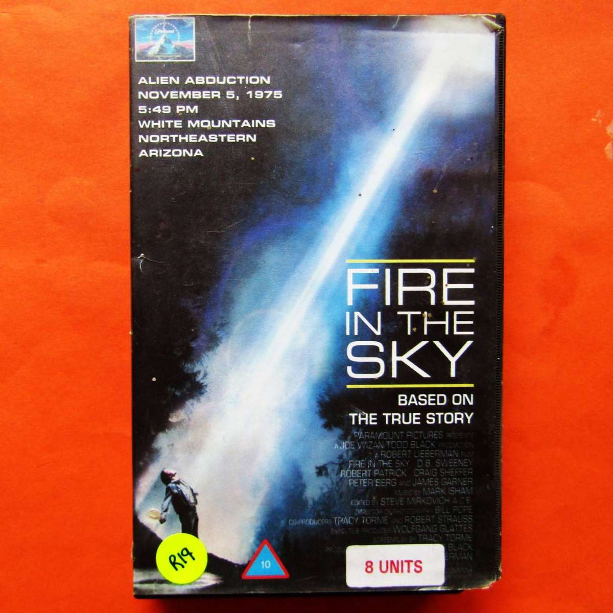 Fire in the Sky - Alien Invasion Movie VHS Tape (1993)