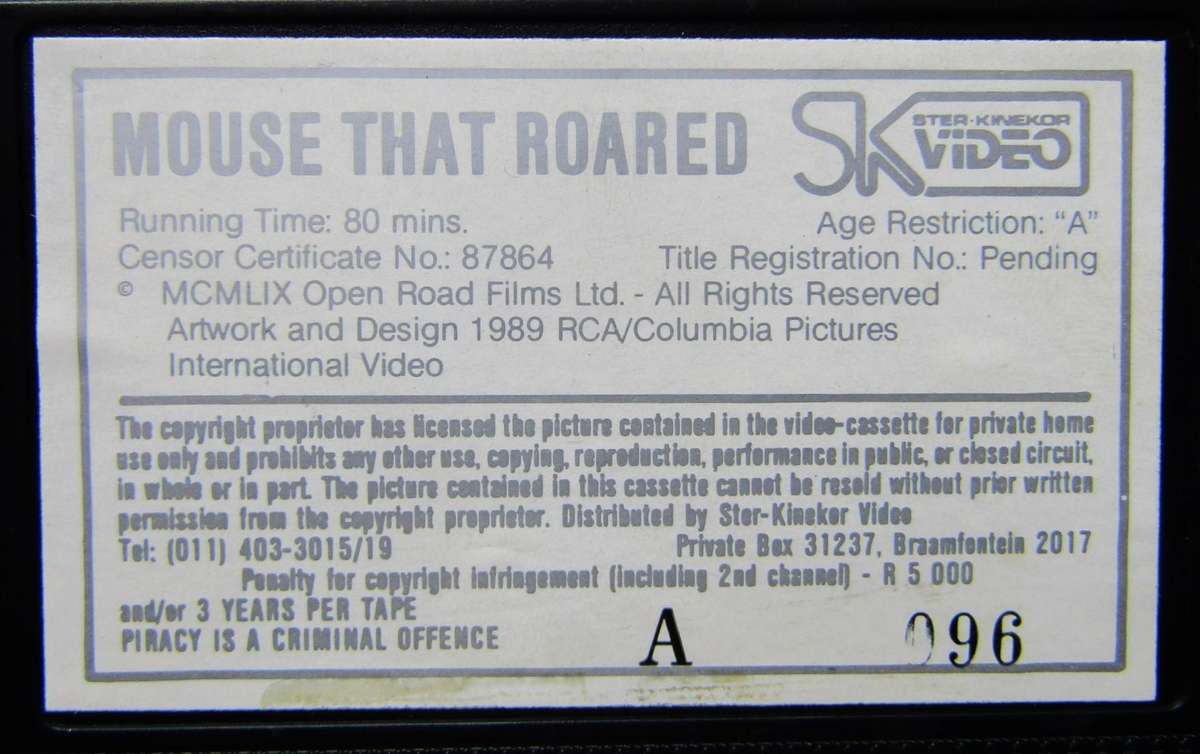 The Mouse That Roared - Movie VHS Tape (1989)