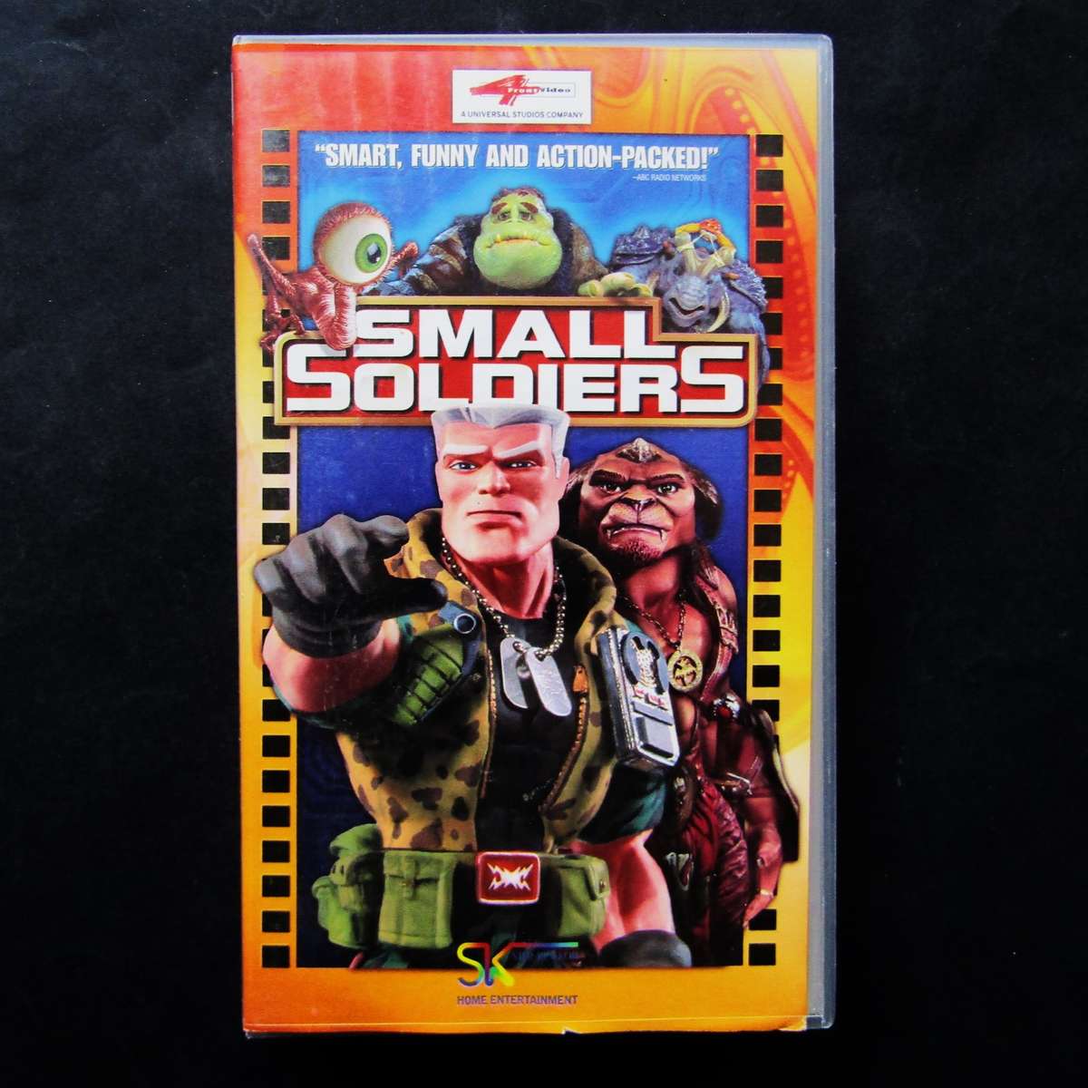 Small Soldiers - Movie VHS Tape (1999)