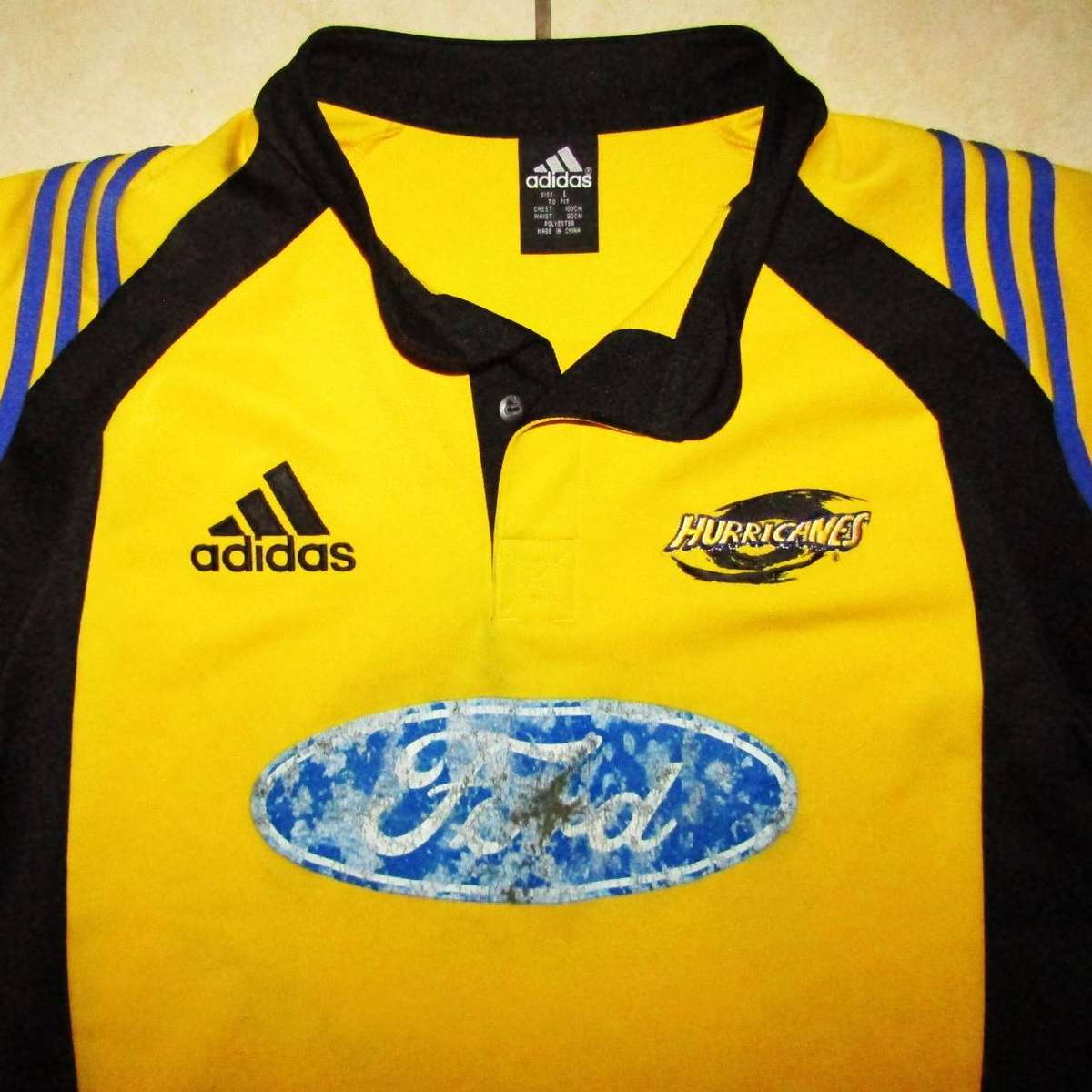 Old Hurricanes Super 12 Rugby Jersey - Large Size
