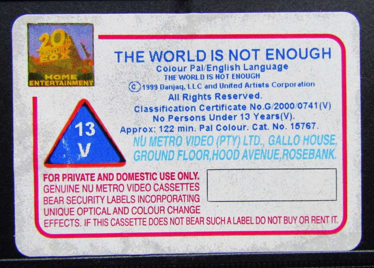 The World is Not Enough - James Bond 007 - Movie VHS Tape (2000)