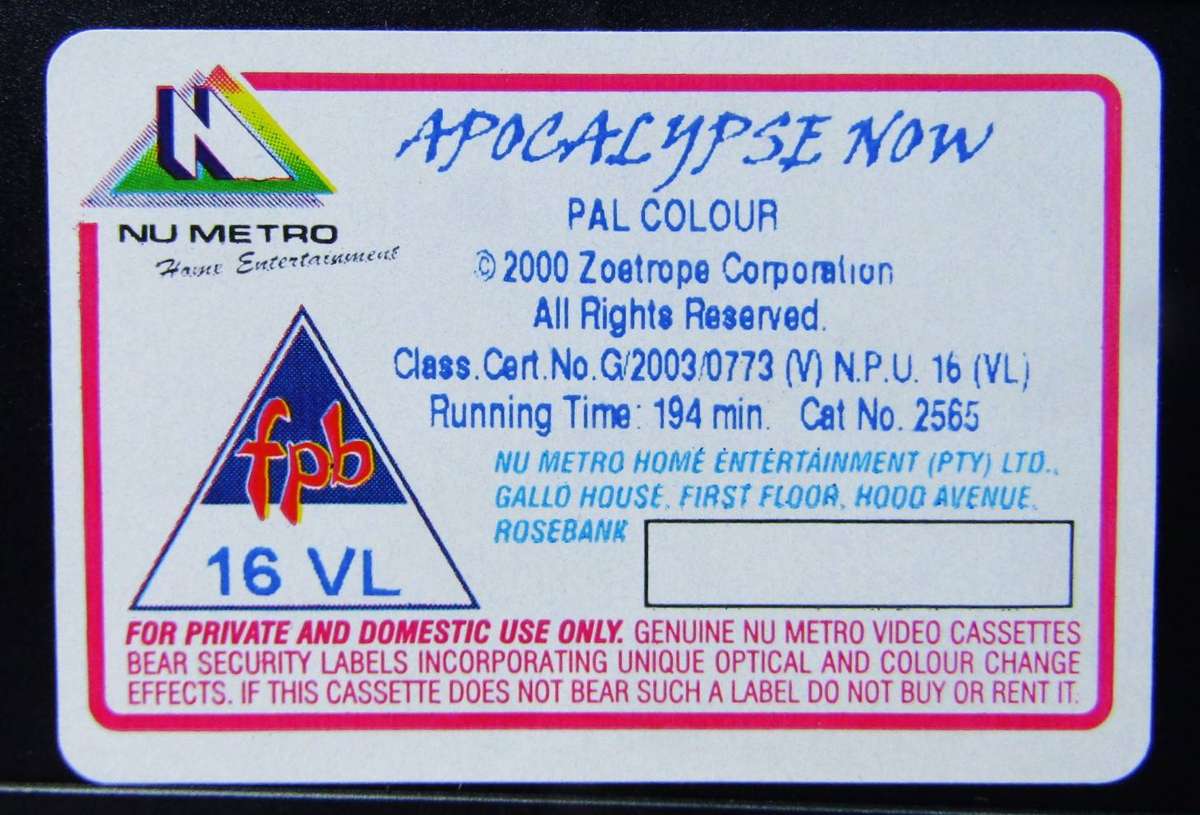 Apocalypse Now - Marlon Brando - Movie VHS Tape (2000)