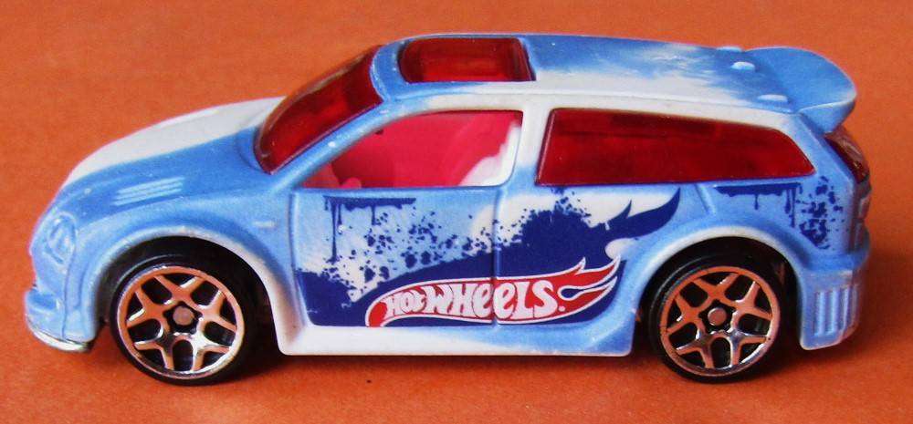 2002 Hot Wheels Audacious Car