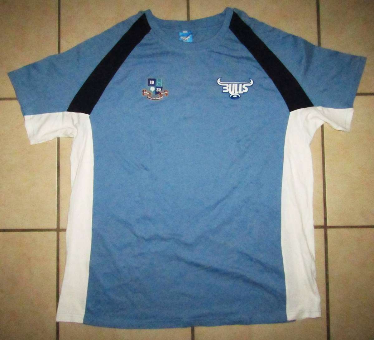 Old Loftus Versfeld Bulls Rugby Shirt - Size 2XL