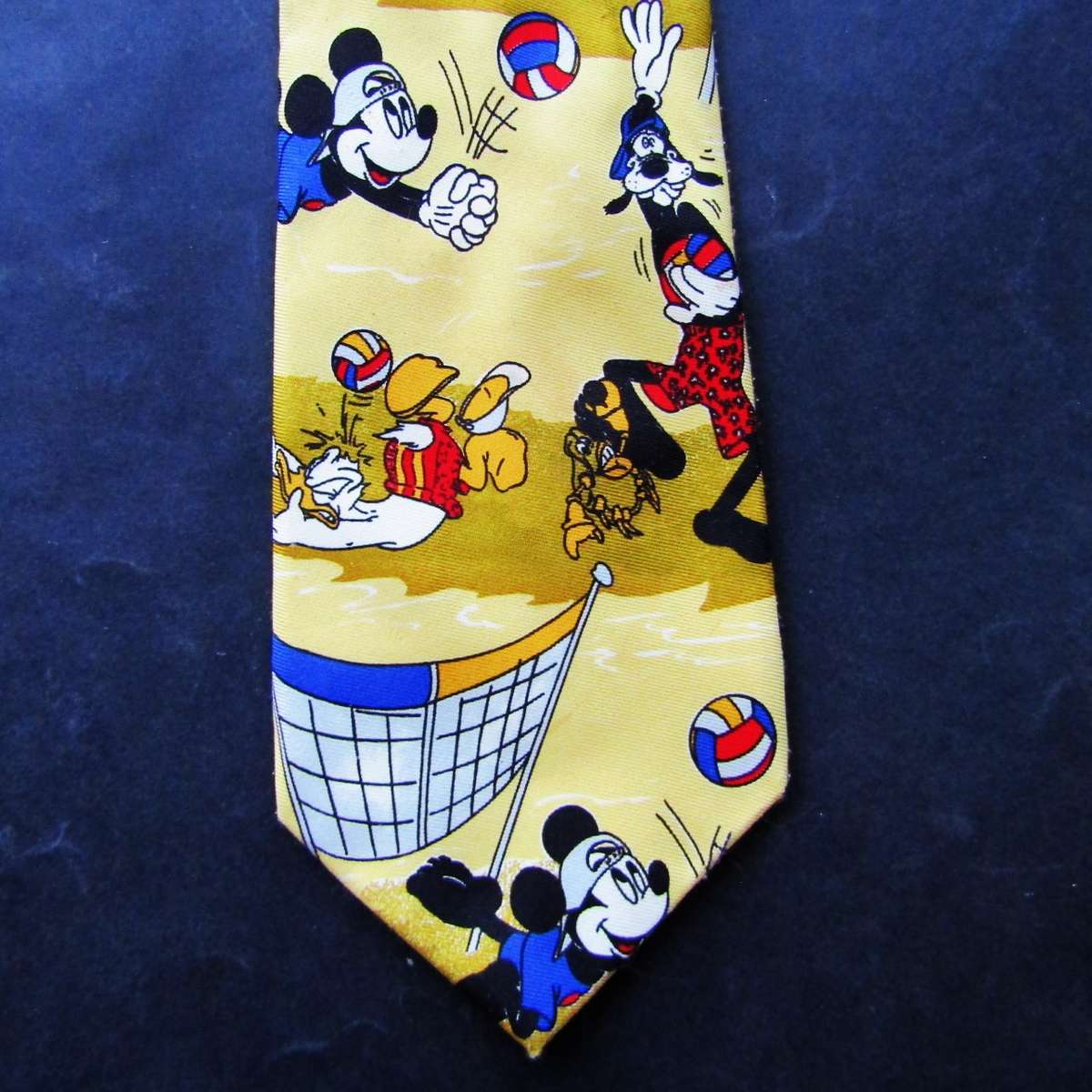 Old Mickey Mouse and Goofy Walt Disney Cartoon Neck Tie