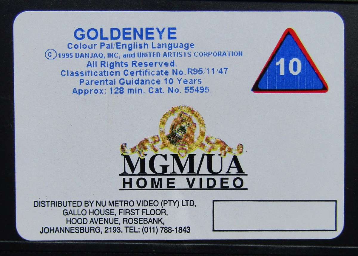 GoldenEye - James Bond 007 - Movie VHS Tape (1995)