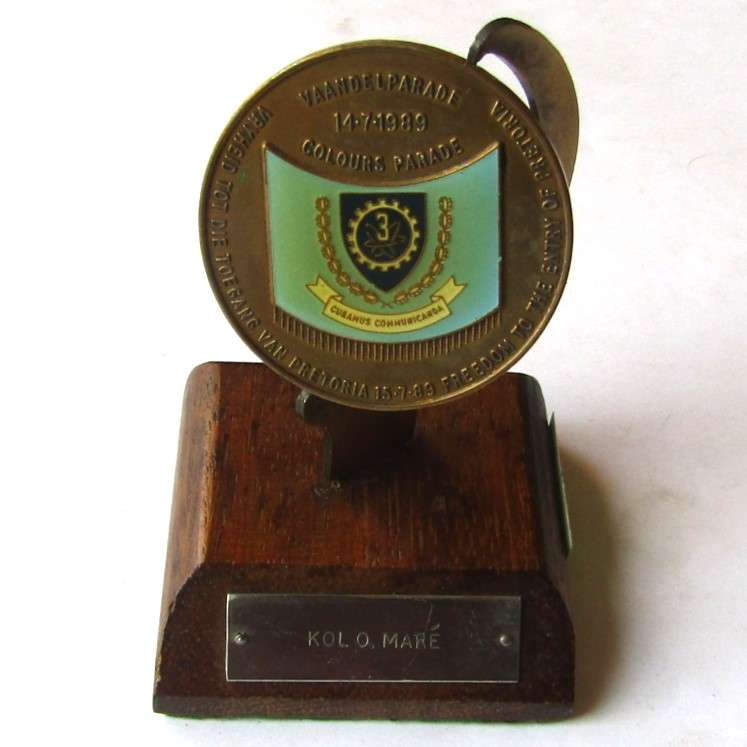 1989 SADF 3 Electronic Workshop Pretoria Parade Medal Plaque