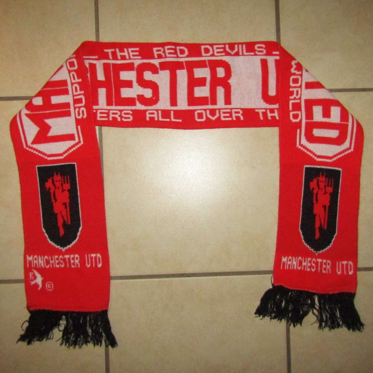 Old Manchester United Supporter Scarf