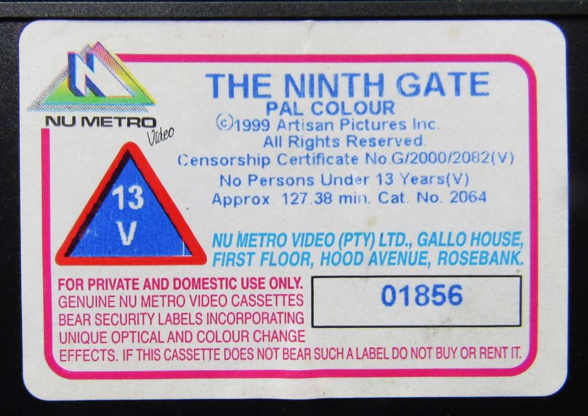 The Ninth Gate - Johnny Depp - Movie VHS Tape (1999)