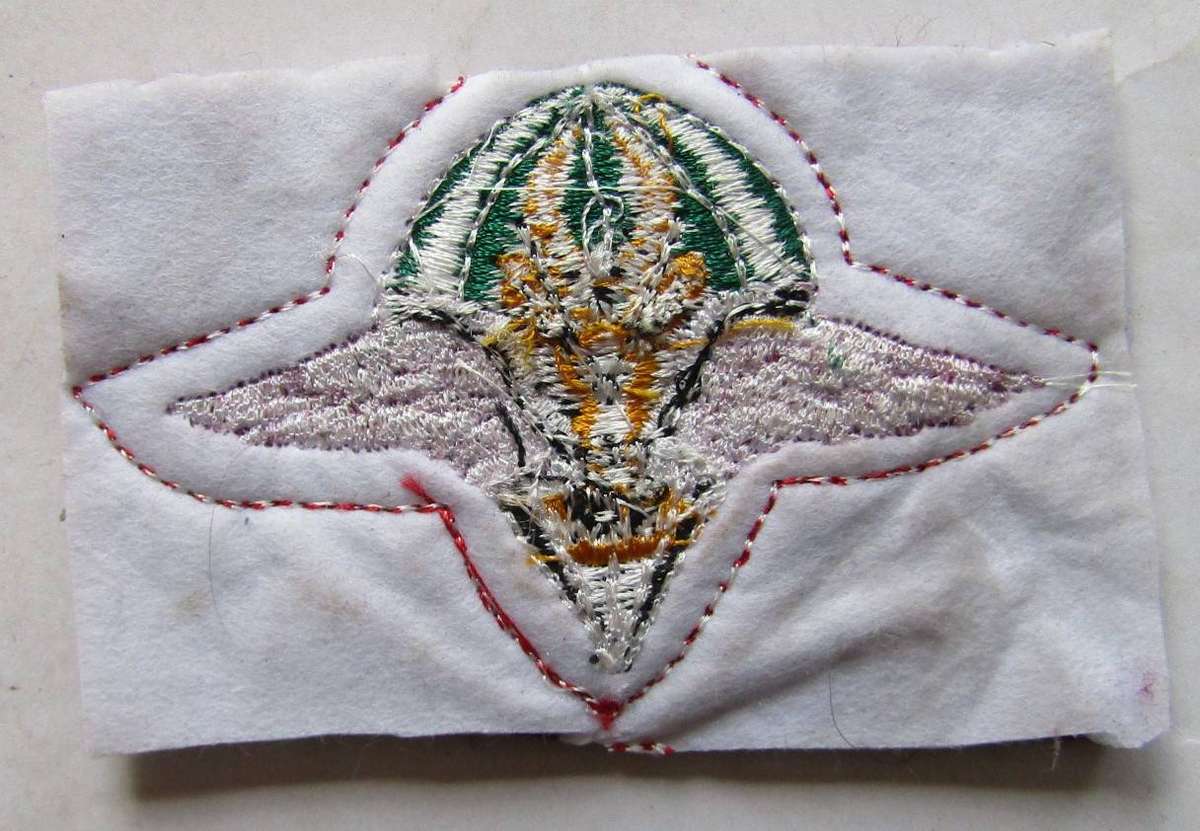 SADF 1 Parachute Battalion Beret Badge
