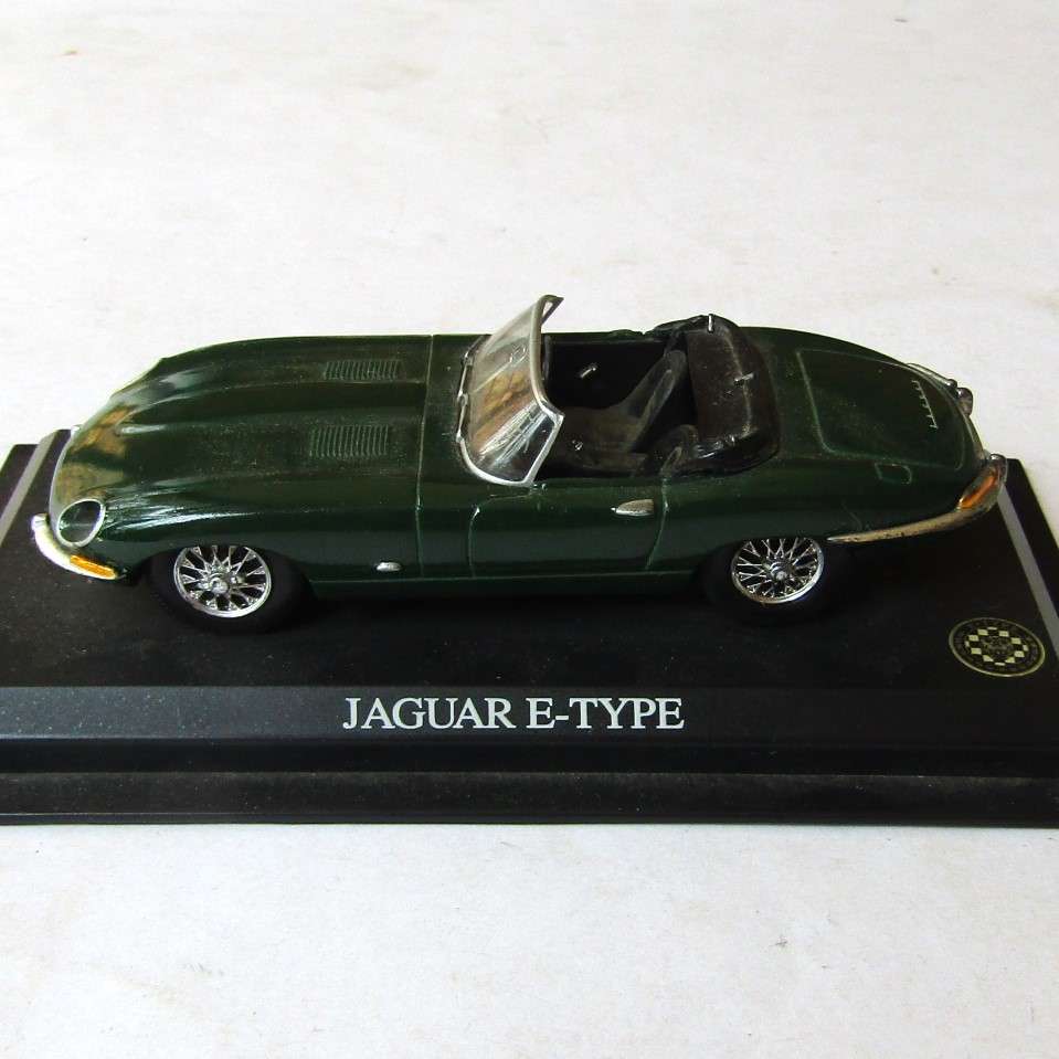 Jaguar E Type 1:43 Scale Model Car