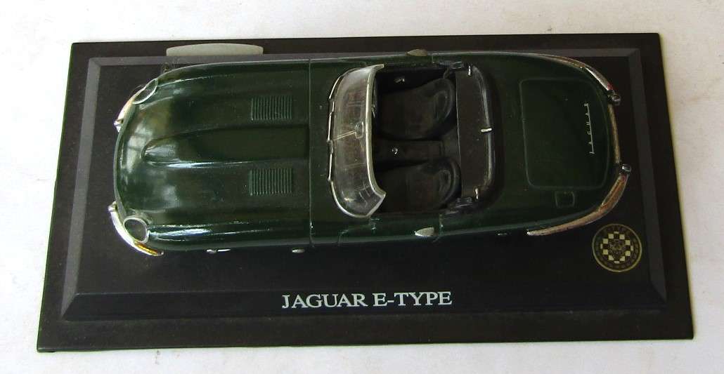 Jaguar E Type 1:43 Scale Model Car