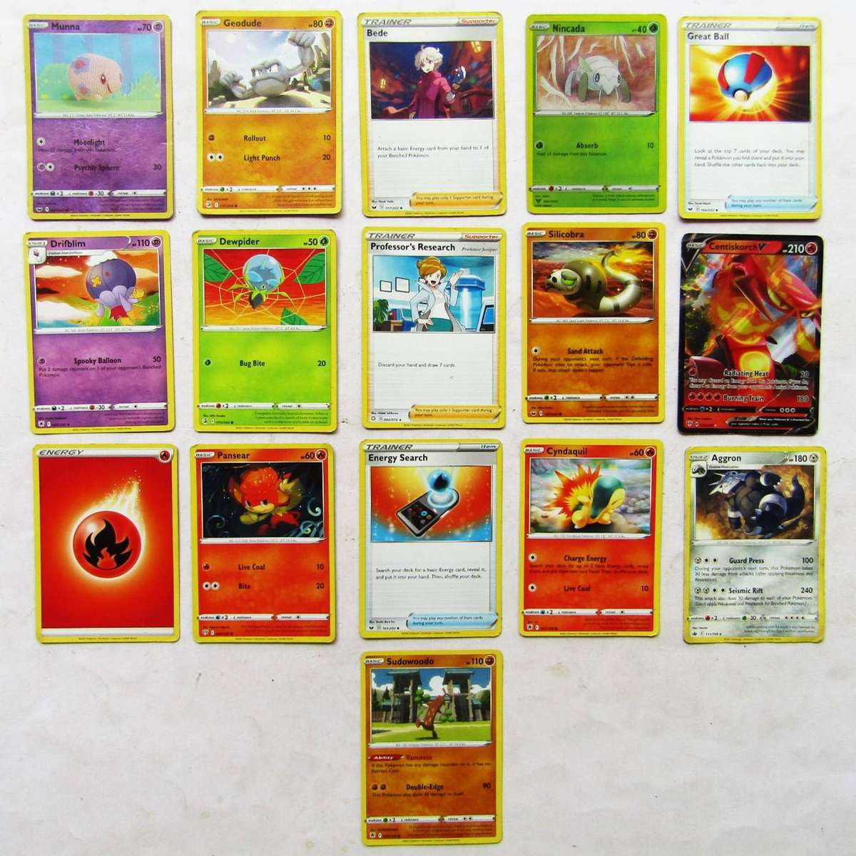 Lot of 16 Pokemon Trading Cards
