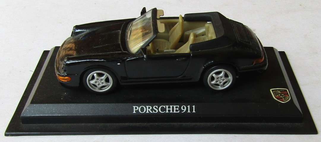 1:43 Porsche 911 Model Car