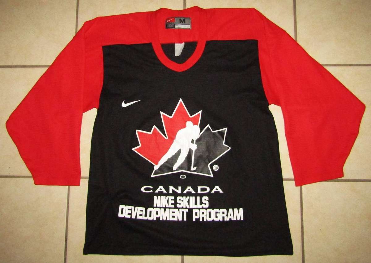 Old Nike Canada Ice Hockey Jersey - Medium Size