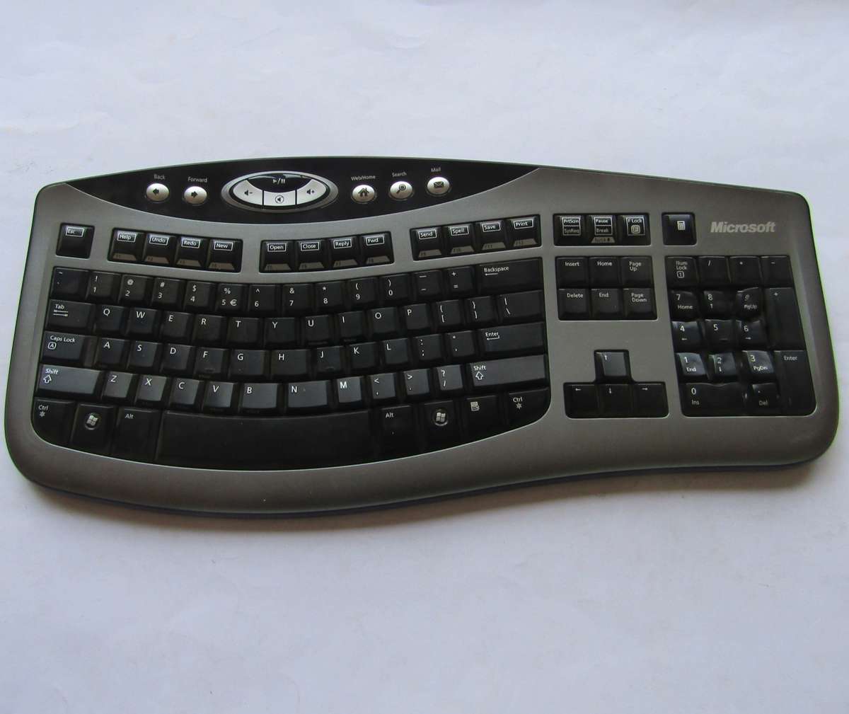 Old Microsoft Wireless 3000 Keyboard