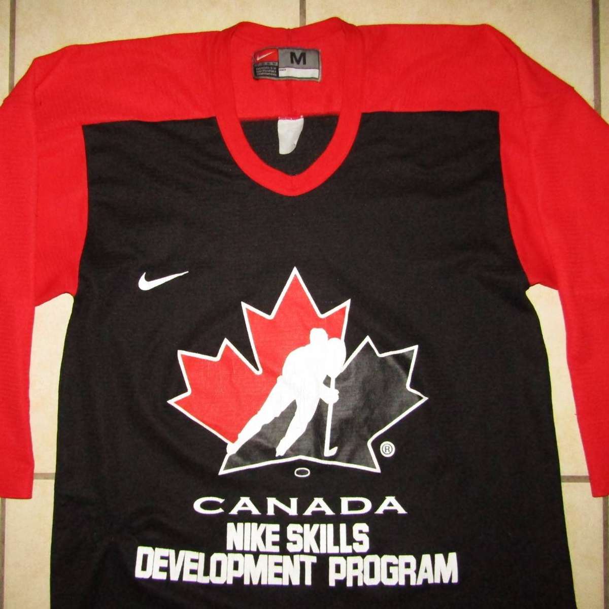 Old Nike Canada Ice Hockey Jersey - Medium Size
