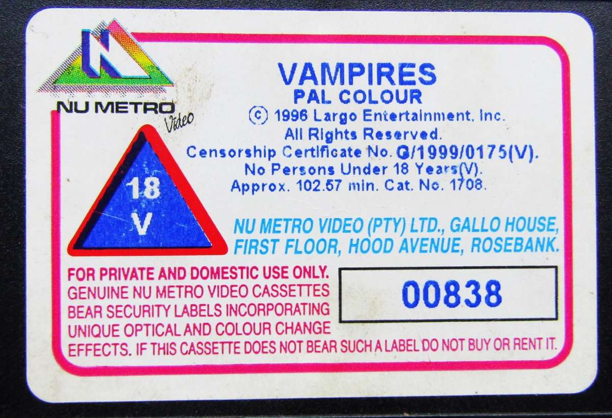 Vampires - James Woods - Horror Movie VHS Tape (1999)