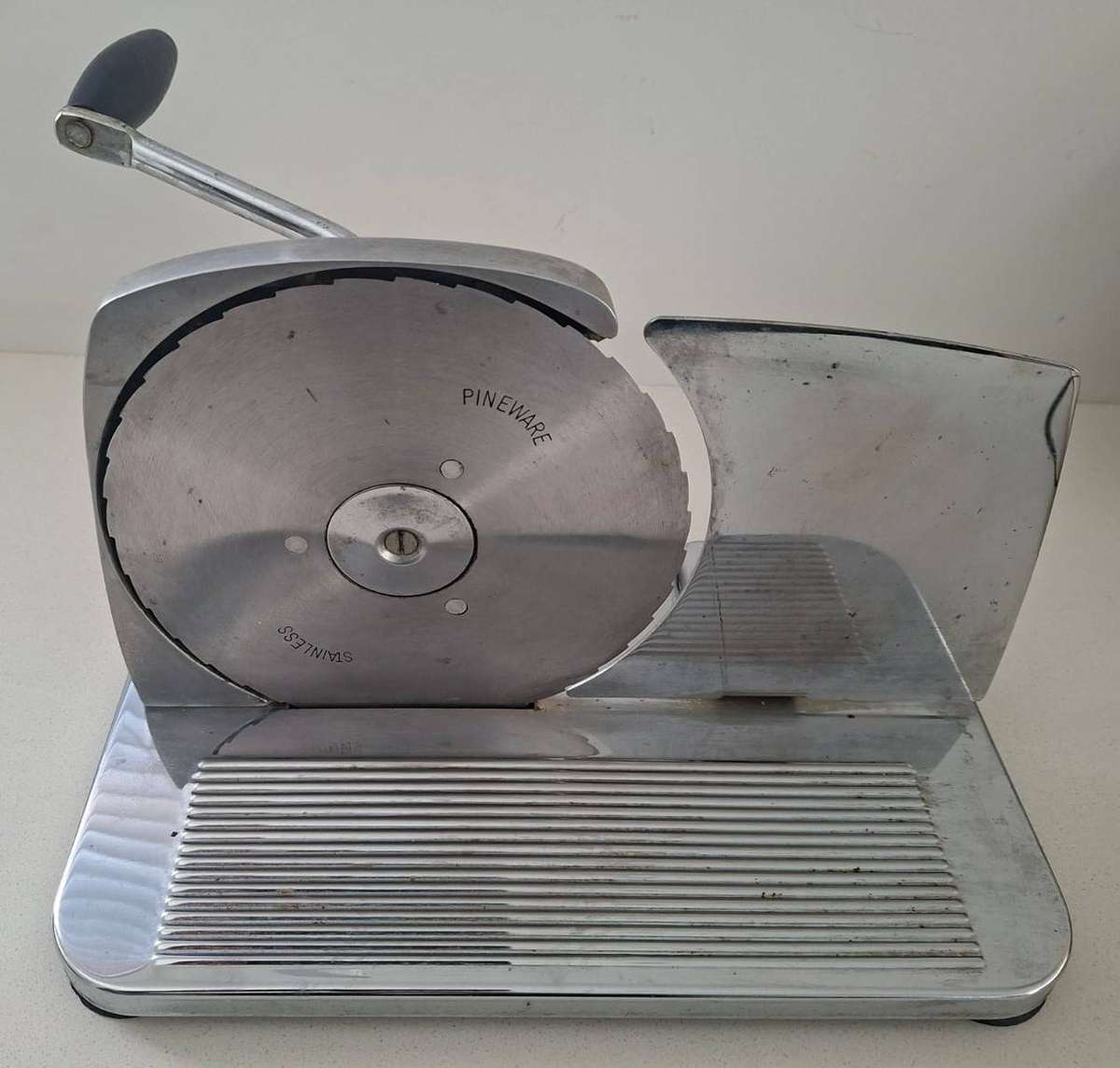 Vintage Pineware Bread / Meat Slicer