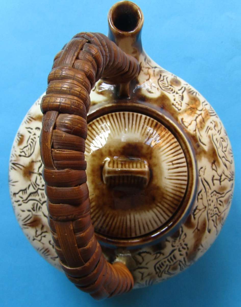 Large Old Kruger Park Kettle with Lid