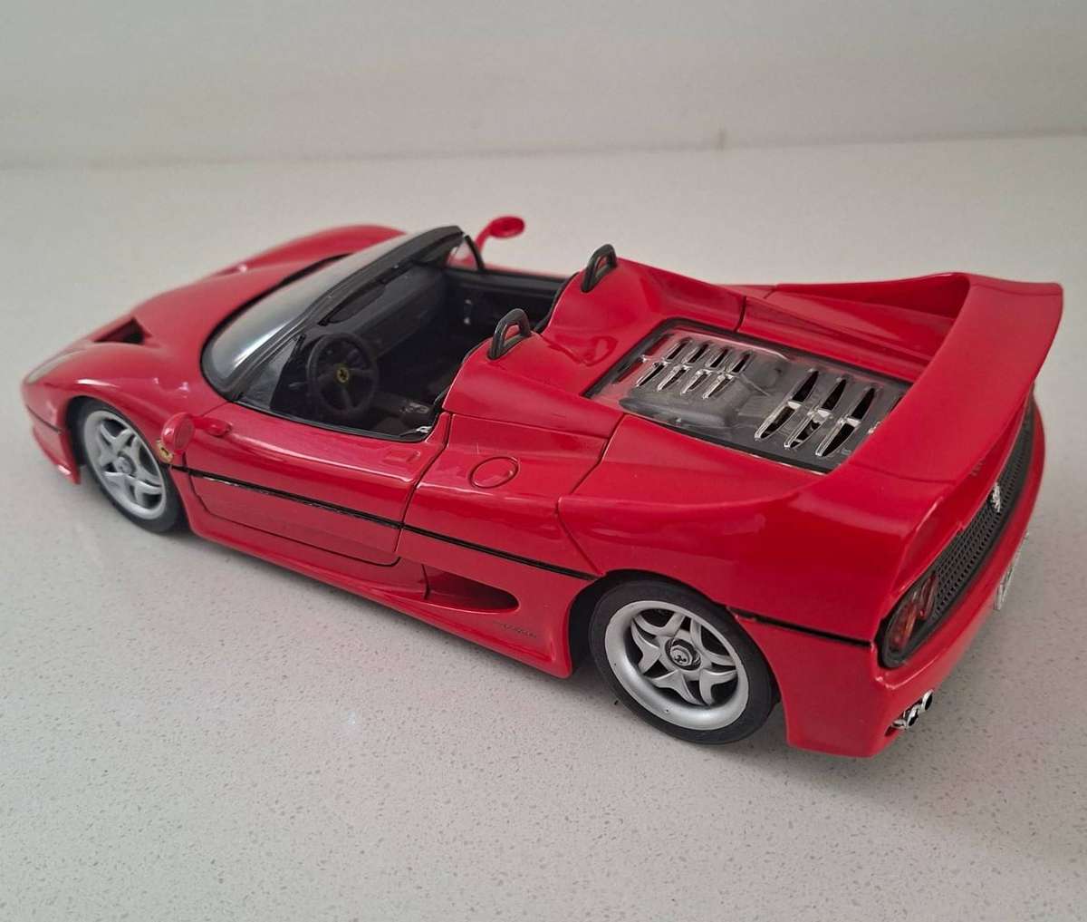Old Maisto 1/18 Scale Ferrari F50 Car