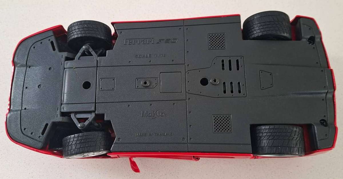 Old Maisto 1/18 Scale Ferrari F50 Car