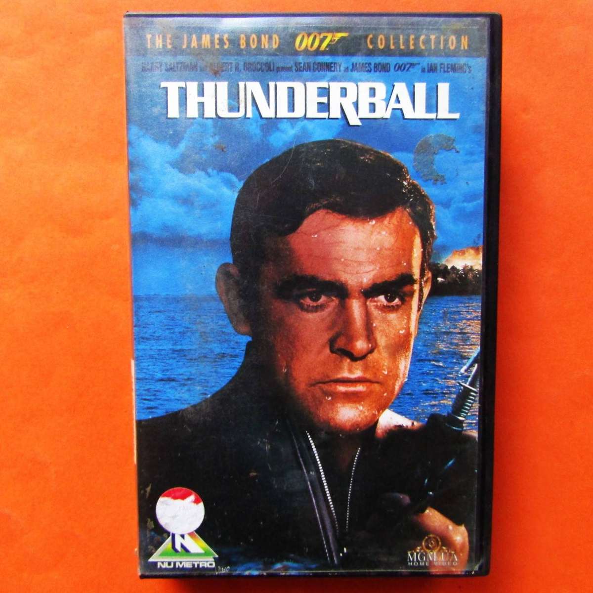 Thunderball - James Bond 007 - Movie VHS Tape (1995)