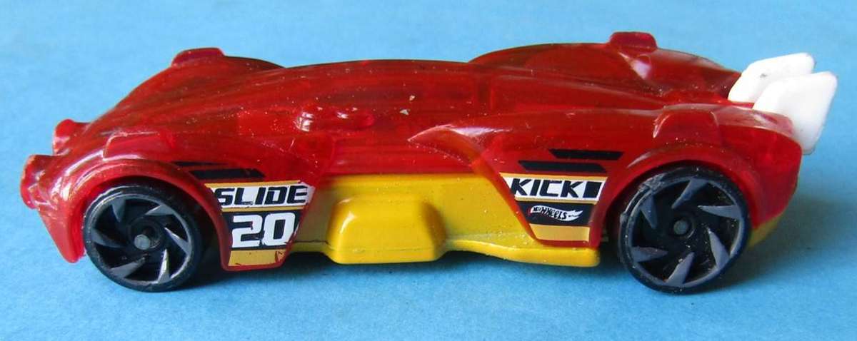 2018 Hot Wheels Slide Kick Car