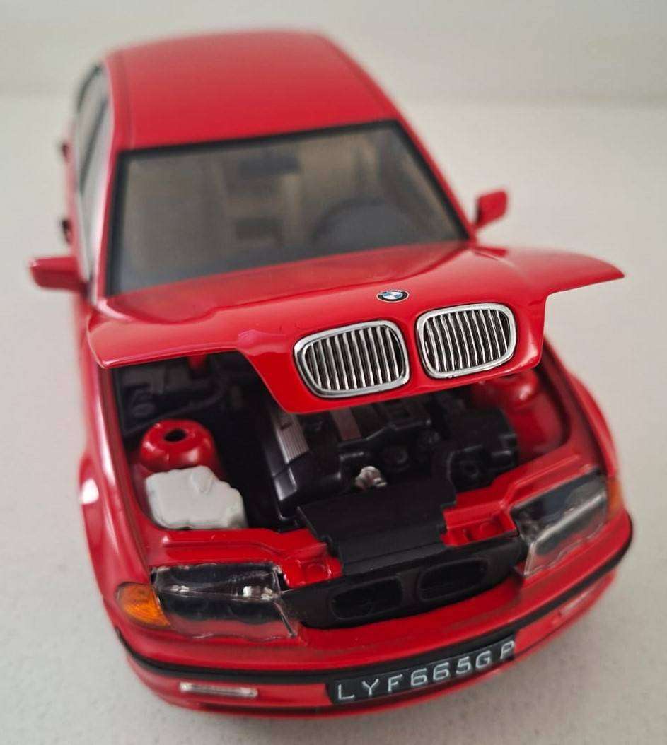 Old 1/18 Scale BMW 3 Series Car